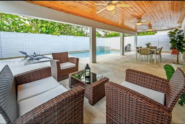 3427 Frow Ave in Miami, FL - Building Photo - Building Photo