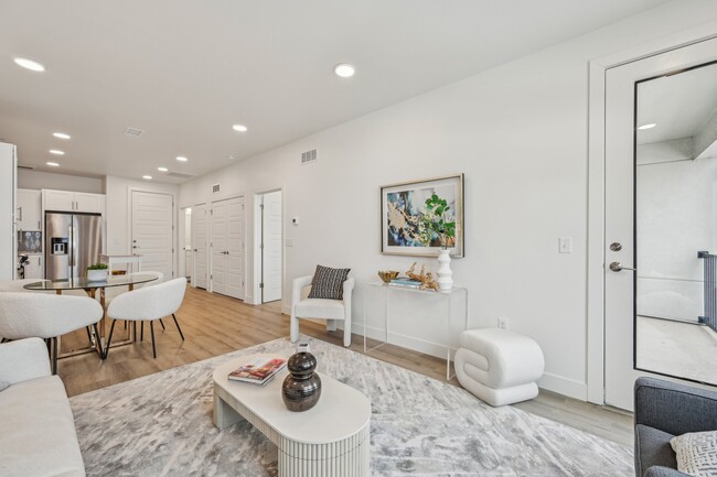 2899 W 52nd Ave, Unit 205 in Denver, CO - Building Photo - Building Photo