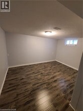 318 Melvin Ave in Hamilton, ON - Building Photo - Building Photo