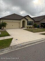 4667 Magenta Isles Dr in Melbourne, FL - Building Photo