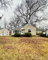 2018 Raven Dr in St. Louis, MO - Building Photo