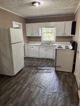 1220 Sylvian Dr in Macon, GA - Building Photo - Building Photo