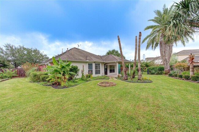 2610 Shady Springs Ct in Pearland, TX - Foto de edificio - Building Photo