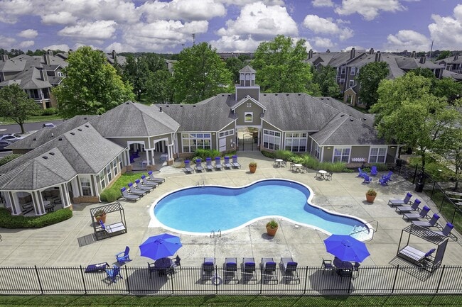 Lantern Woods Apartments