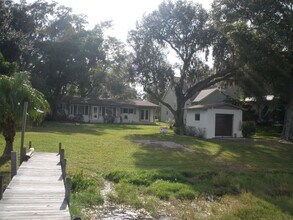 7235 Lake Dr in Orlando, FL - Building Photo - Building Photo