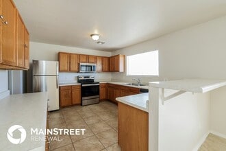 3755 W Exton Ln in Tucson, AZ - Building Photo - Building Photo