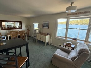 95 Neal Shore Rd in Meredith, NH - Building Photo - Building Photo