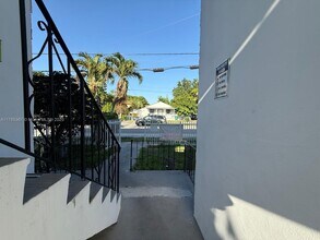 2400 NW 25th Ave in Miami, FL - Building Photo - Building Photo