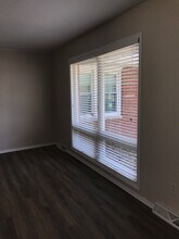 208 Diane Dr, Unit C in Chatham, IL - Building Photo - Building Photo