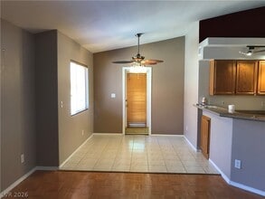 381 Manti Pl in Henderson, NV - Building Photo - Building Photo