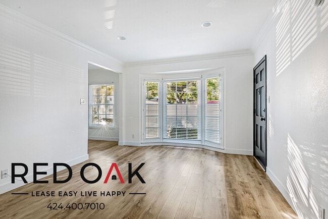 1828 N Edgemont St, Unit 1836.5-2