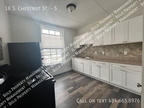 16 S Chestnut St in Palmyra, PA - Building Photo - Building Photo