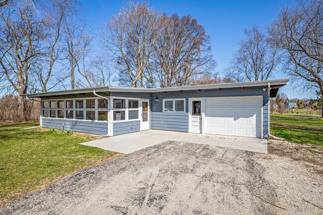 property at 1716 W Main St