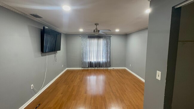 1049 SW Aswan Ave in Port St. Lucie, FL - Building Photo - Building Photo