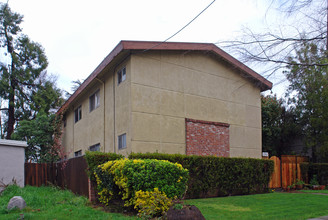 Curtis Park in Sacramento, CA - Building Photo - Building Photo