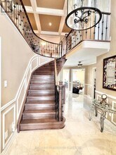 5715 Riverdale Crescent in Mississauga, ON - Building Photo - Building Photo