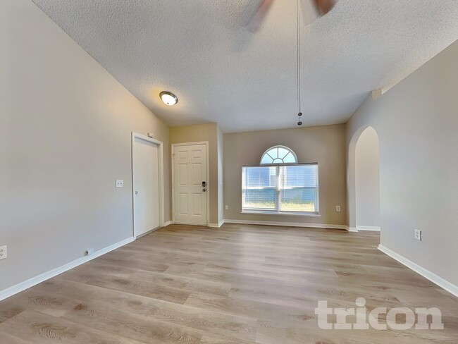 6315 Tabogi Trail in Wesley Chapel, FL - Building Photo - Building Photo