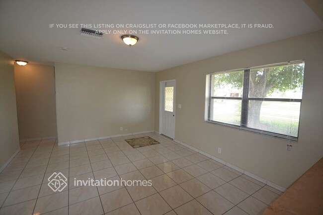 6533 Eaton St in Hollywood, FL - Building Photo - Building Photo