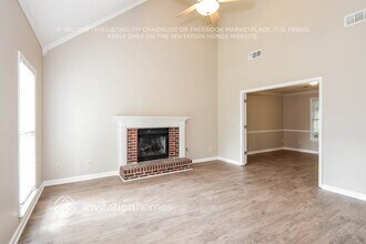 5690 Sugar Crossing Dr in Sugar Hill, GA - Building Photo - Building Photo