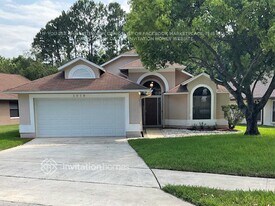 1018 Henson Ct in Oviedo, FL - Building Photo