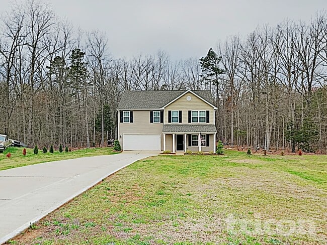 5308 Tucker Phillips Dr in Wingate, NC - Foto de edificio - Building Photo