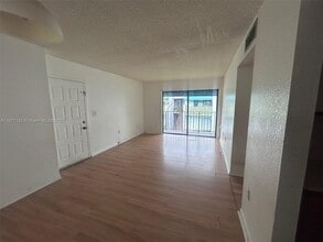 7427 SW 152nd Ave in Miami, FL - Building Photo - Building Photo
