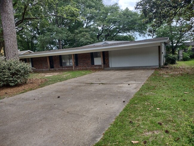 property at 5261 Wayneland Dr
