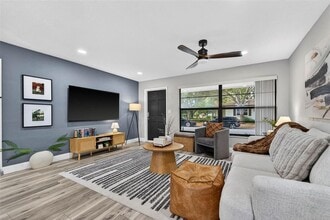 6501 Livingston Ave N in St. Petersburg, FL - Building Photo - Building Photo