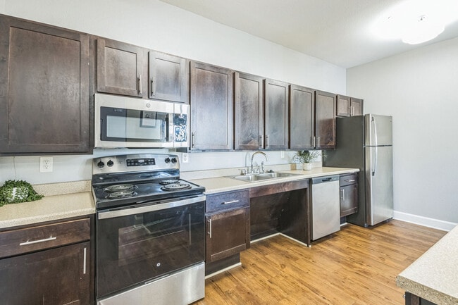 Villas at Colt Run Apartments