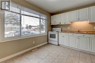 690 Little Grey St in London, ON - Building Photo - Building Photo