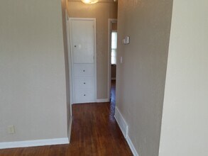 4450 South Elizabeth Avenue in Wichita, KS - Building Photo - Building Photo
