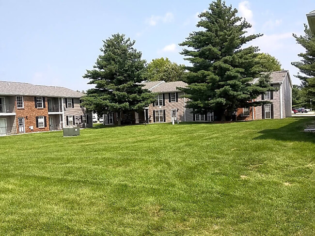 The Village Quarter in Terre Haute, IN - Building Photo - Building Photo