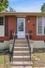 7016 Bonnalake Dr in Nashville, TN - Building Photo - Building Photo