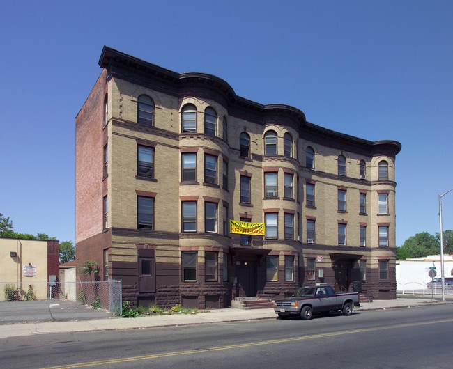 2612-2616 Main St in Springfield, MA - Building Photo - Building Photo