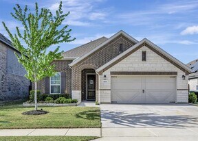 1104 Superbloom Ave in Justin, TX - Building Photo