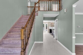94 Heritage Dr in Howell, NJ - Building Photo - Building Photo