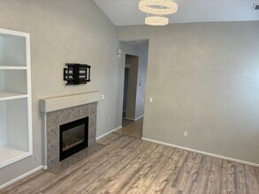 357 Ivory Cir in Aurora, CO - Building Photo - Building Photo