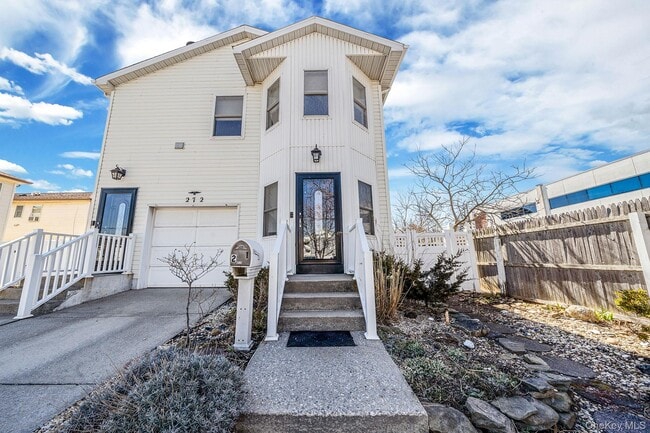 property at 272 E Harrison St