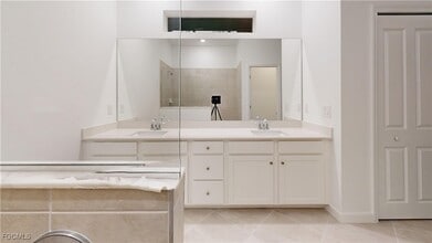 20423 Copperhead Dr, Unit 20905 in Lehigh Acres, FL - Foto de edificio - Building Photo