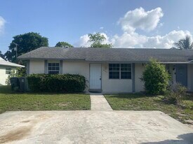 4597 Arthur St in Palm Beach Gardens, FL - Building Photo