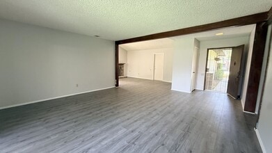 1705 Catalpa Ave in Highland, CA - Building Photo - Building Photo