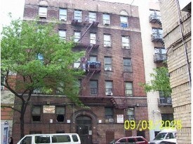 Grand Concourse Vicinity in Bronx, NY - Building Photo