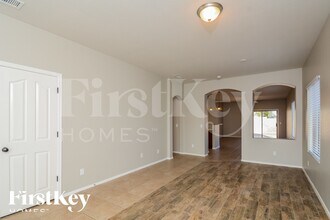 12918 W Columbine Dr, Unit 7-201 in El Mirage, AZ - Foto de edificio - Building Photo