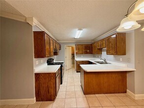 1925 S P St in Rogers, AR - Building Photo - Building Photo