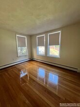 322 Tappan St, Unit 1b in Brookline, MA - Building Photo - Building Photo