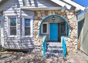 2643 Market St in Oakland, CA - Building Photo - Building Photo