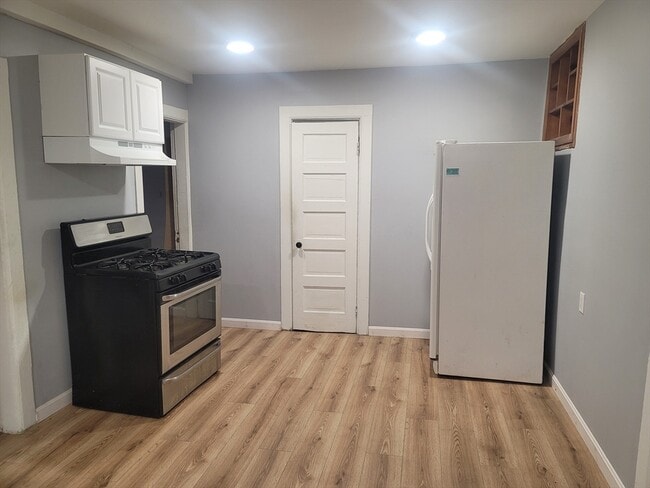 39 Worcester St in Southbridge, MA - Building Photo - Building Photo