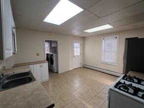 509 Hallstead St in Dickson City, PA - Foto de edificio - Building Photo