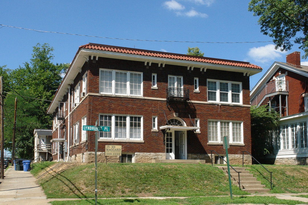 270 Lyndhurst Pl in Lexington, KY - Foto de edificio