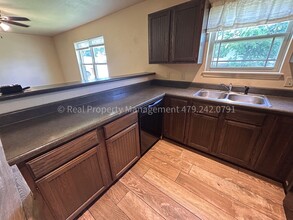 322 S 12th St in Fort Smith, AR - Building Photo - Building Photo